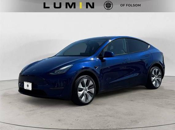 TESLA MODEL Y 2020 5YJYGDEE7LF006572 image